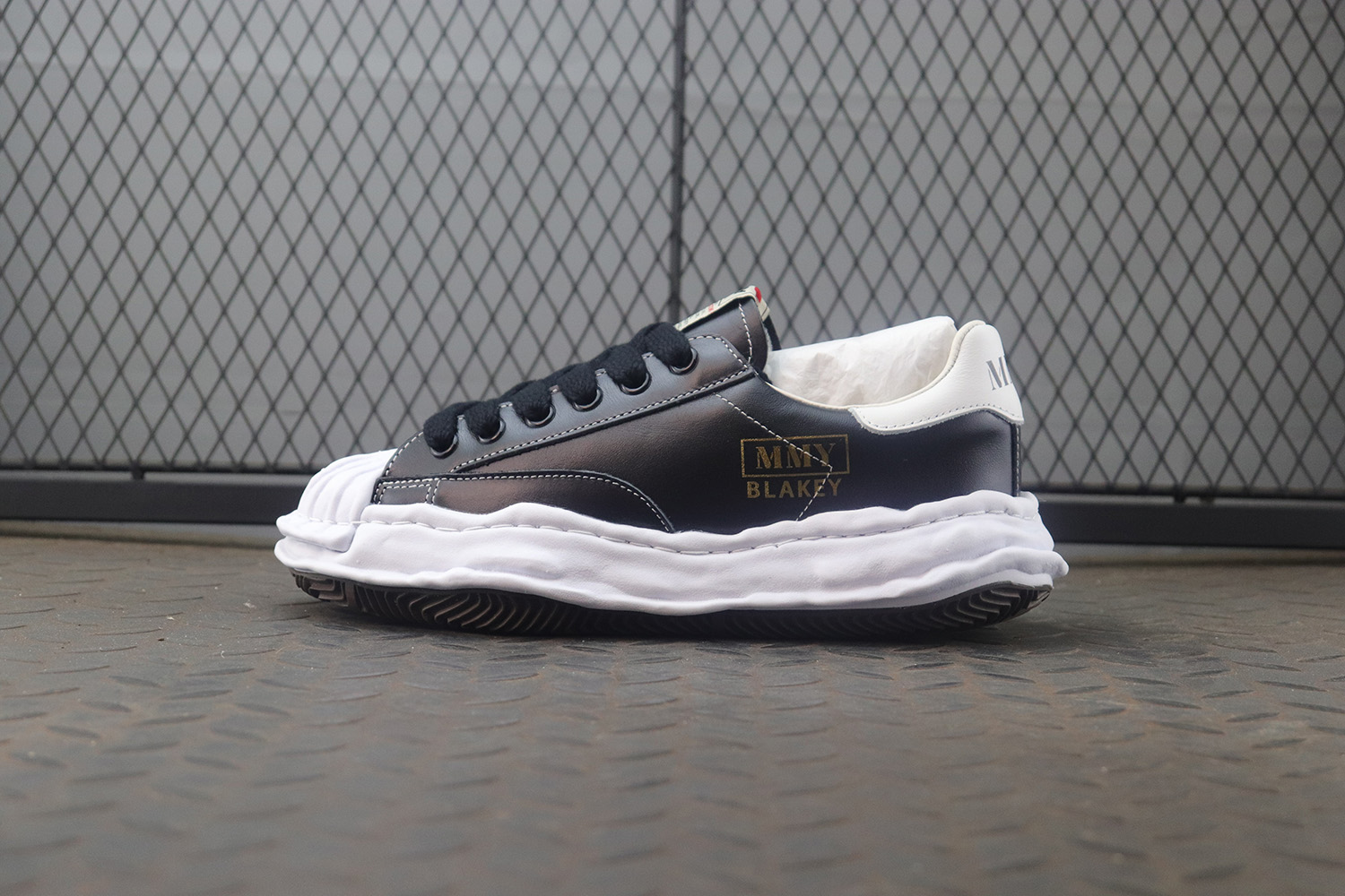 메종 미하라 야스히로 블레이키 OG 솔 레더 로우탑 스니커즈 블랙