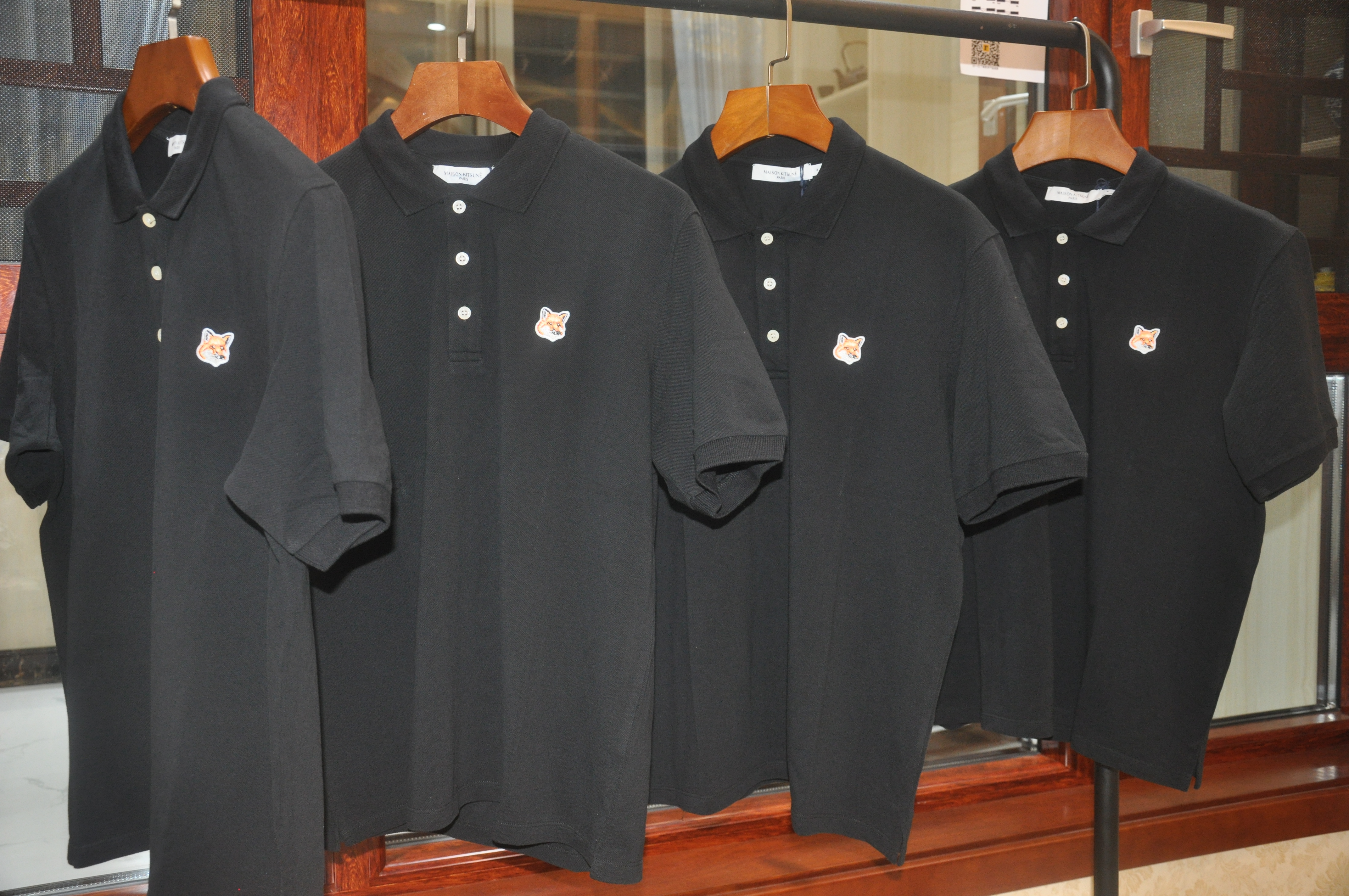 메종 키츠네 카라 반팔 티셔츠