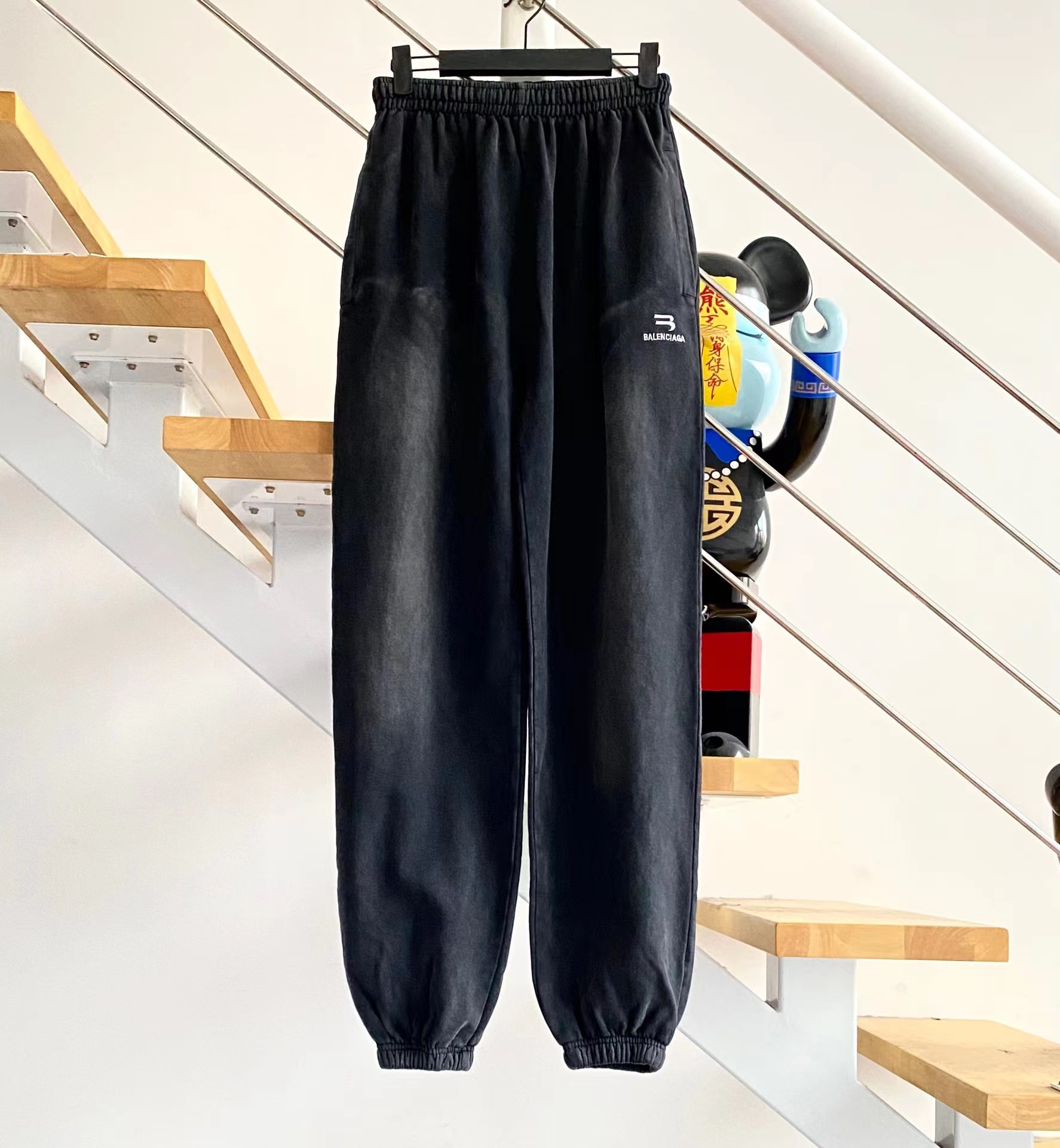 발렌시아가 트레이닝 팬츠