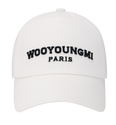 우영미 22SS 블랙 자수 로고 볼캡 화이트