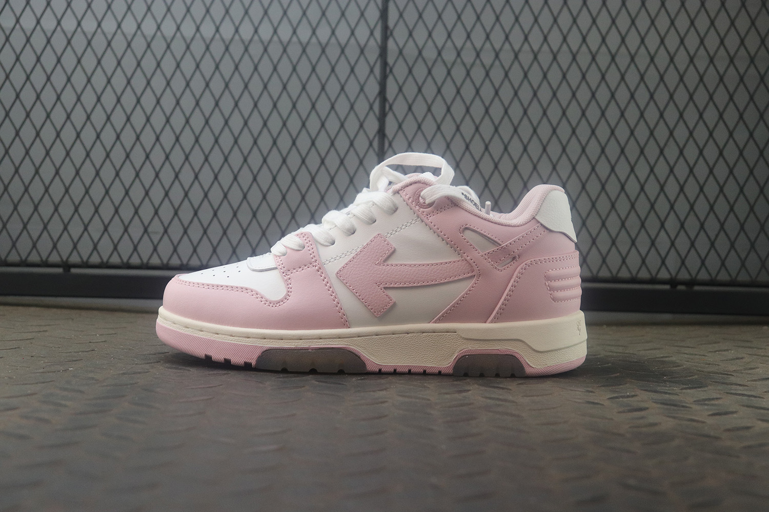 오프화이트 스니커즈